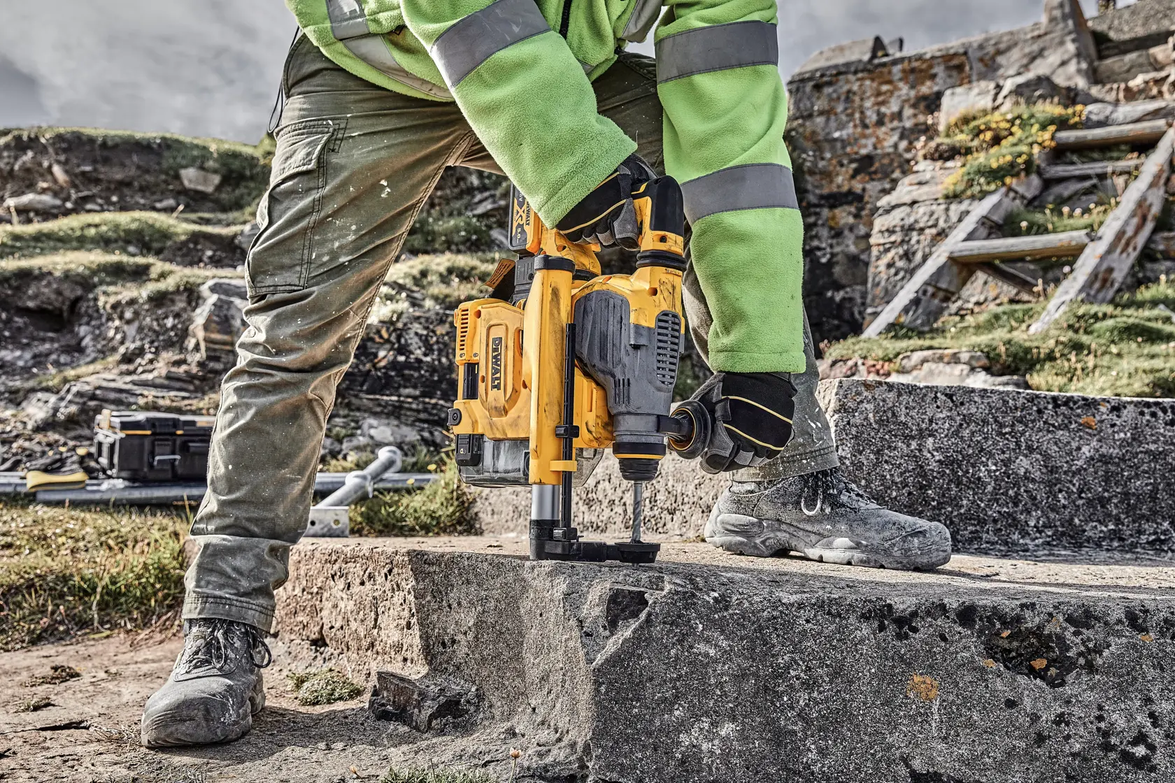 DEWALT® SDS Plus Dust Extractor