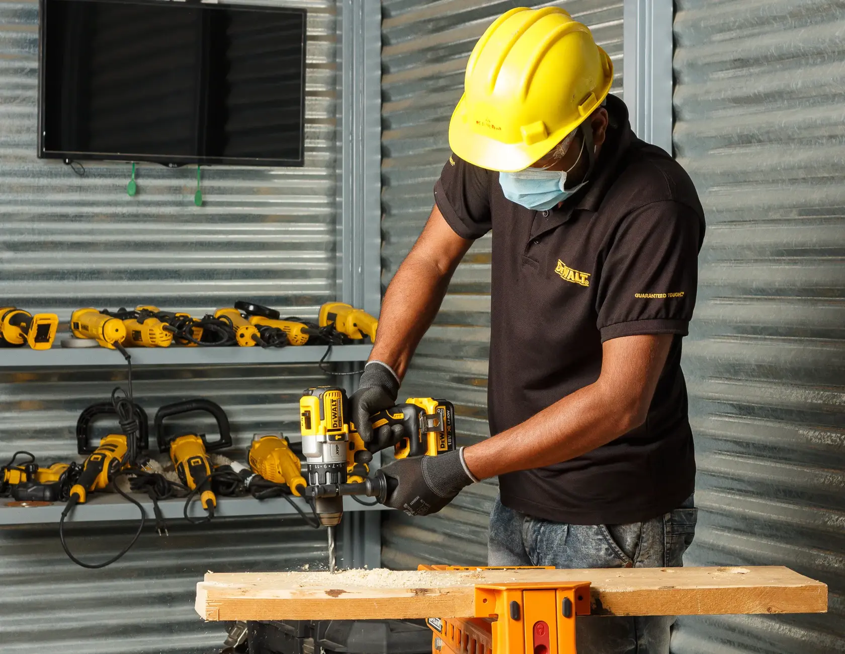 DEWALT® 18V XR® Brushless Premium Hammer Drill Driver (Tool Only)