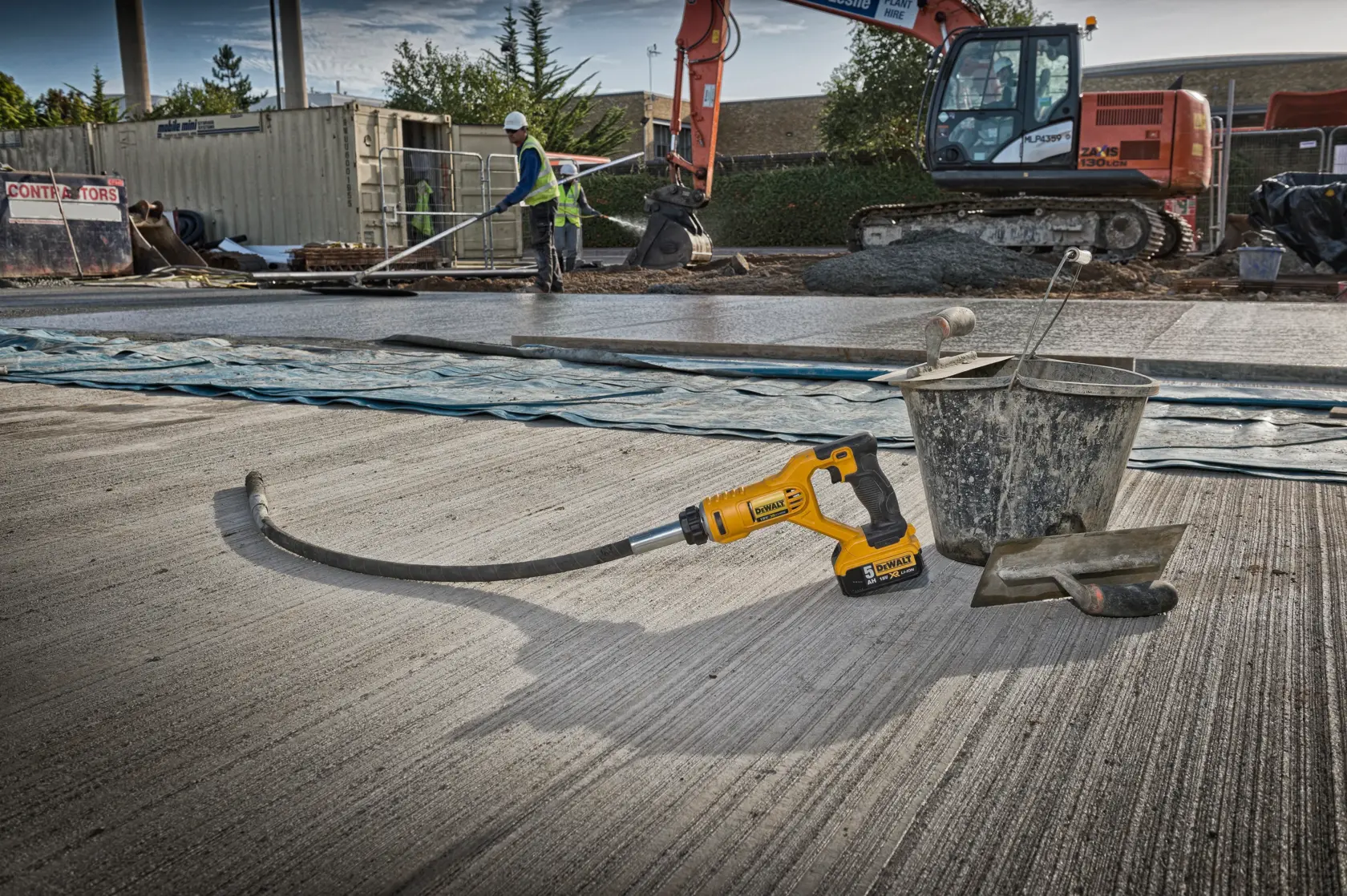 DEWALT® 18V XR® Concrete Vibrator (Tool Only)