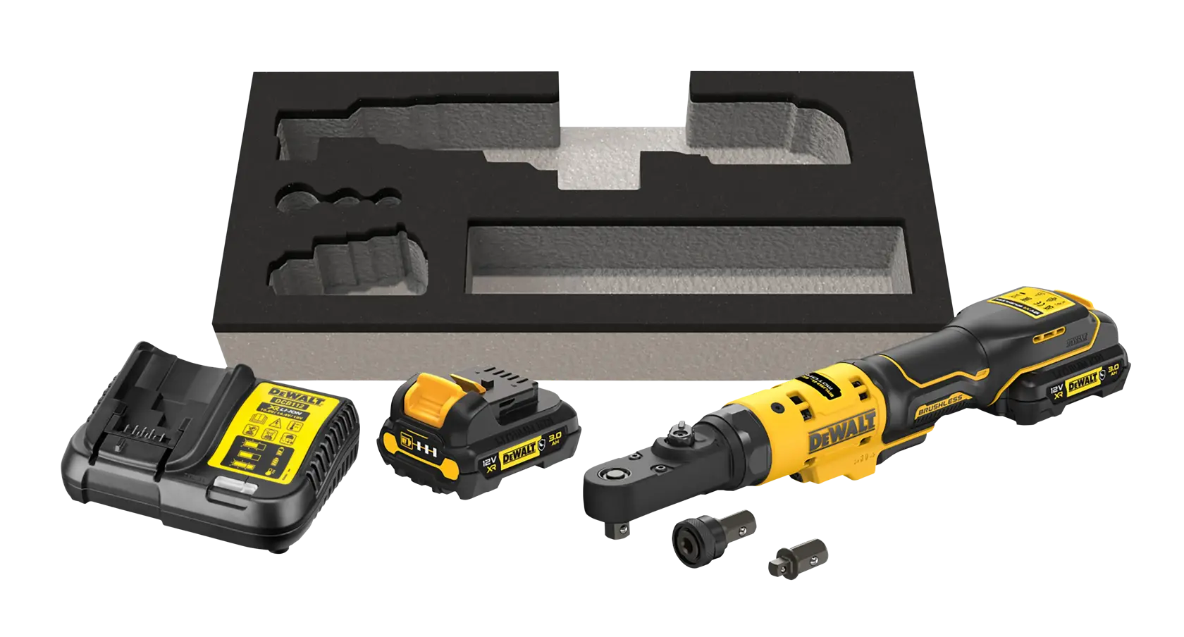 Kit de carraca inalámbrica DEWALT con cargador, batería, accesorios y bandeja de espuma sobre fondo blanco.