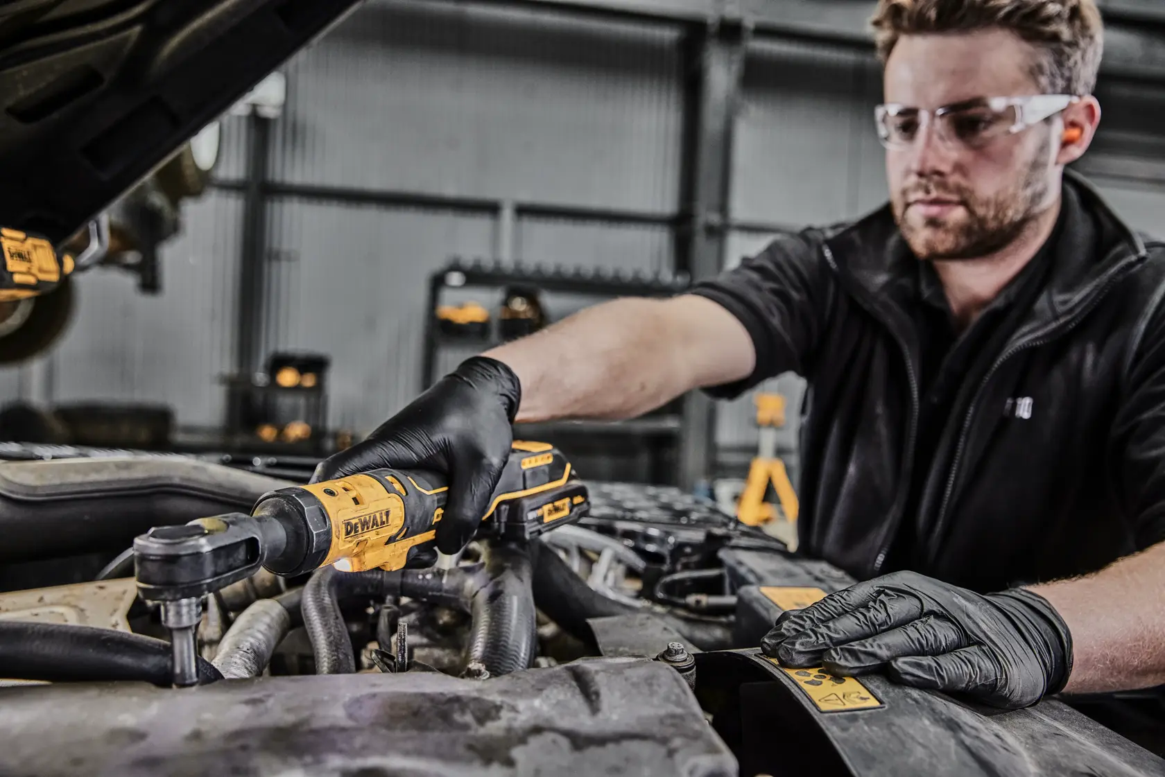 DEWALT® 18V XR® Brushless 3/8" Open Head Ratchet (Tool Only)