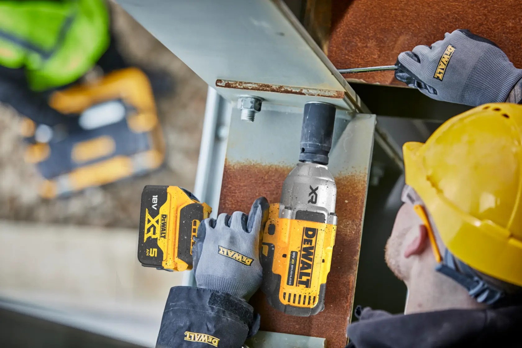 DEWALT® 18V XR® Brushless 1/2" Hog Ring High Torque Impact Wrench (Tool Only)