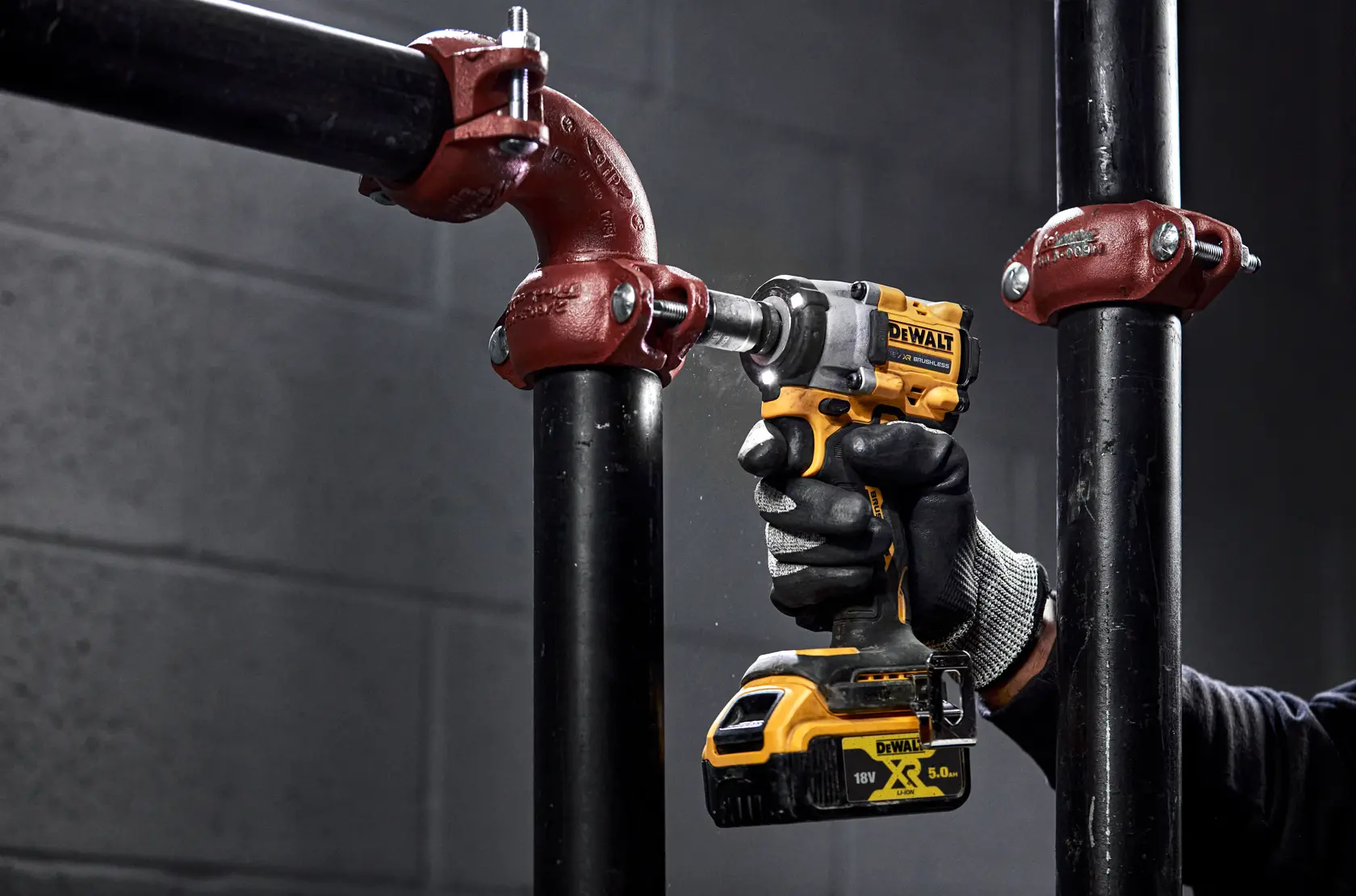 DEWALT® 18V XR® Brushless 1/2" Hog Ring Compact Impact Wrench (Tool Only)