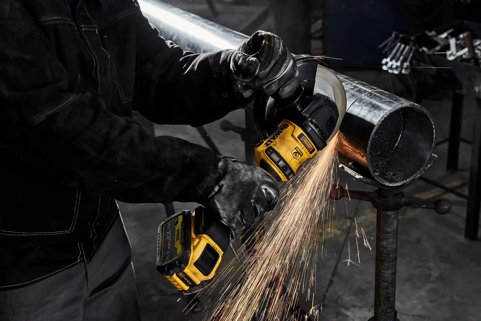 DEWALT® 54V XR Flexvolt® 180mm Side Handle Angle Grinder (Tool Only)