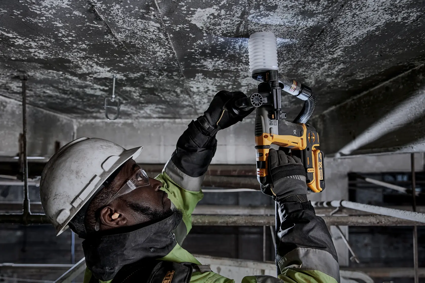 DEWALT® 18V XR® Brushless 16mm SDS Plus Hammer Drill (Tool Only)