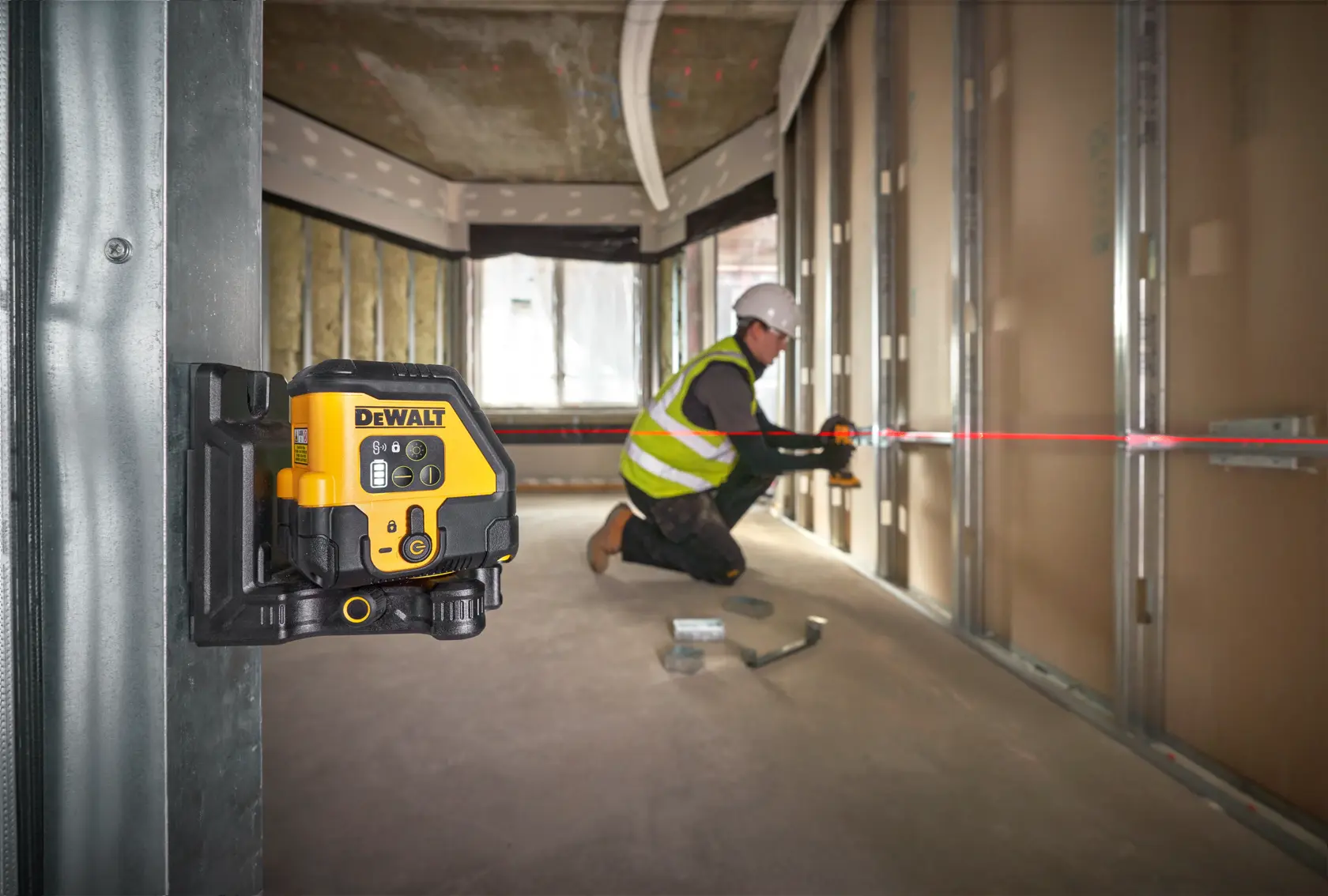 DEWALT® USB Cross Line Red Beam Laser