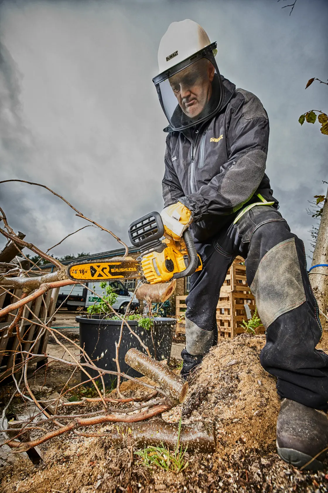DEWALT® 18V XR® Brushless 30cm Compact Chainsaw (Tool Only)