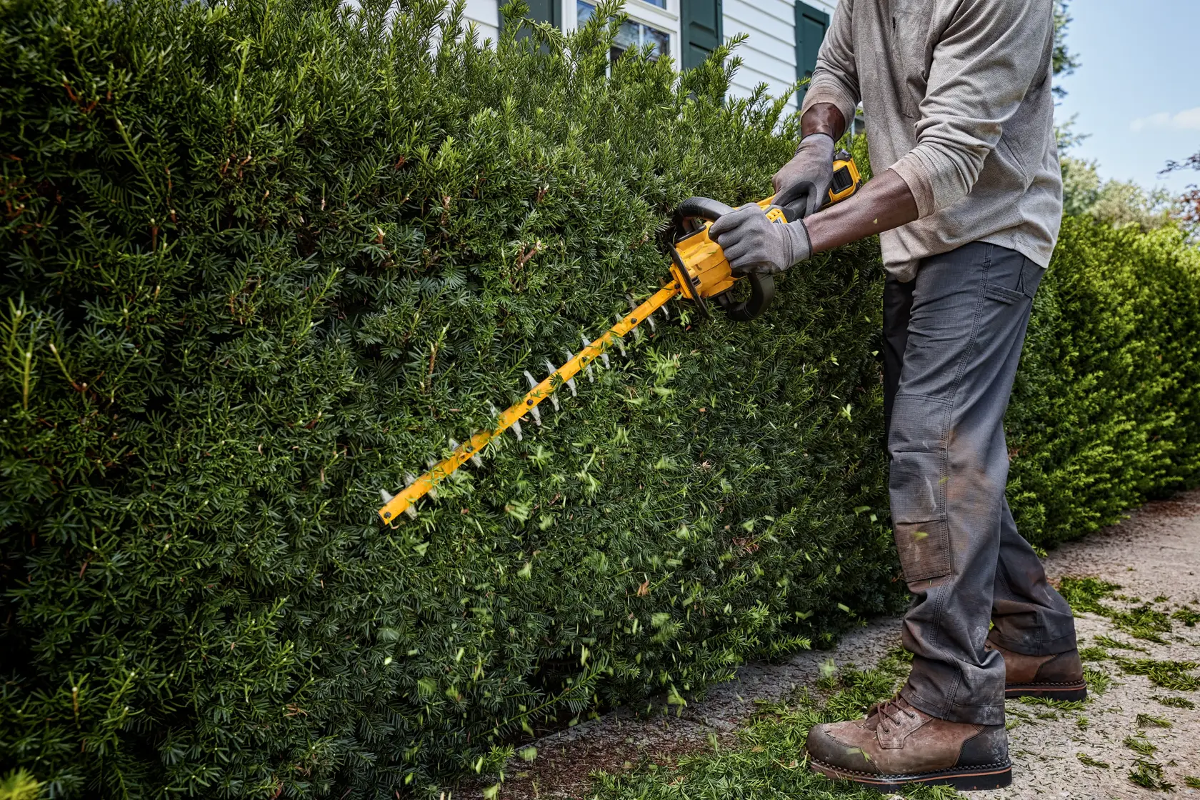 DEWALT® 54V XR Flexvolt® 65 cm Hedge Trimmer (31 mm Blade Gap) (Tool Only)