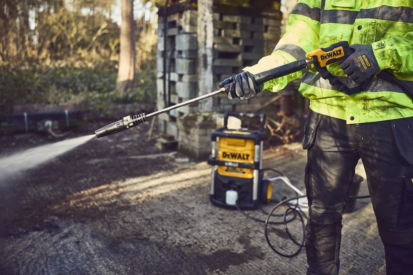 DEWALT® 2 x 18V XR® Pressure Washer (Tool Only)