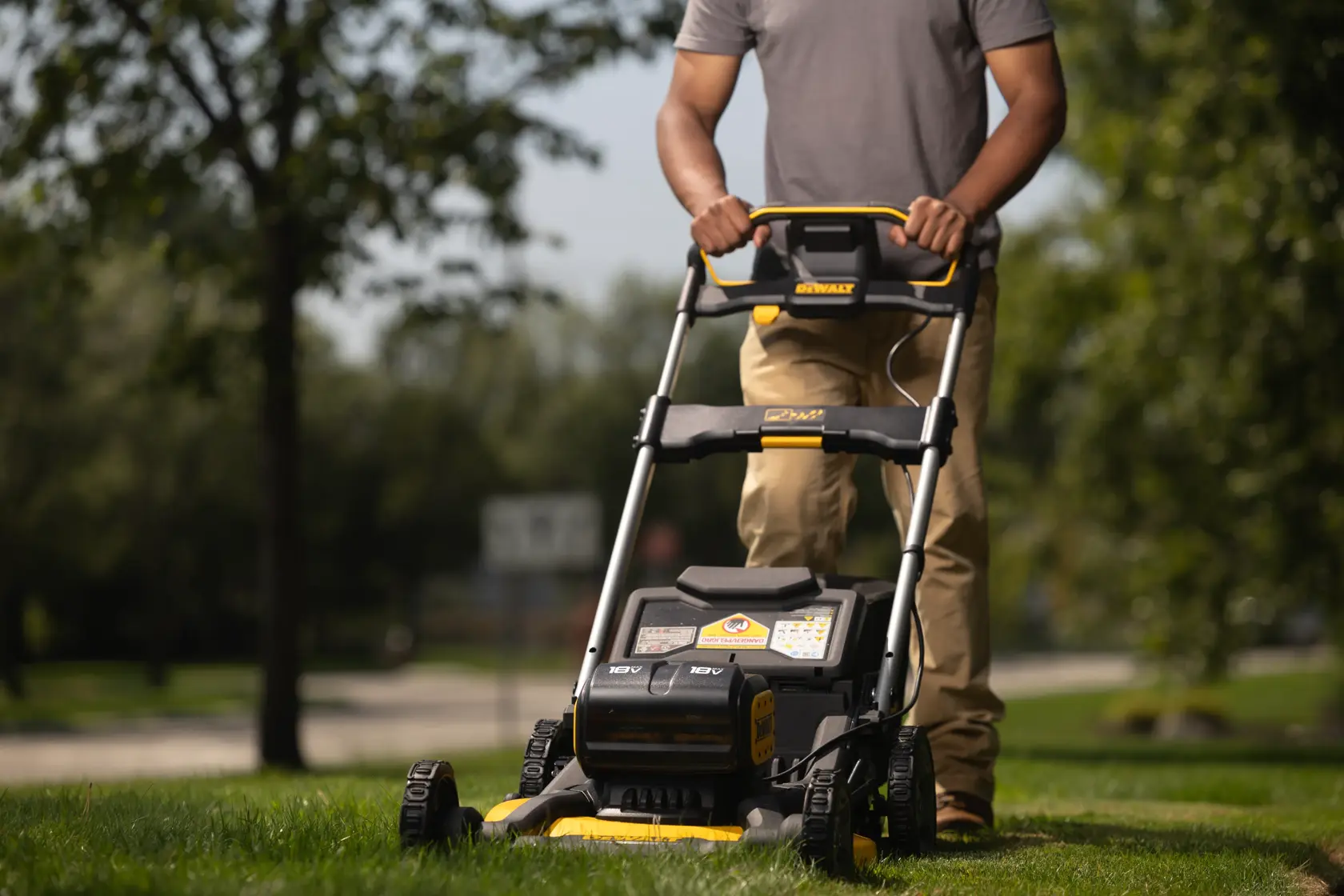 DEWALT® 18V XR® 53cm Self-propelled Lawn Mower with two batteries (Tool Only)