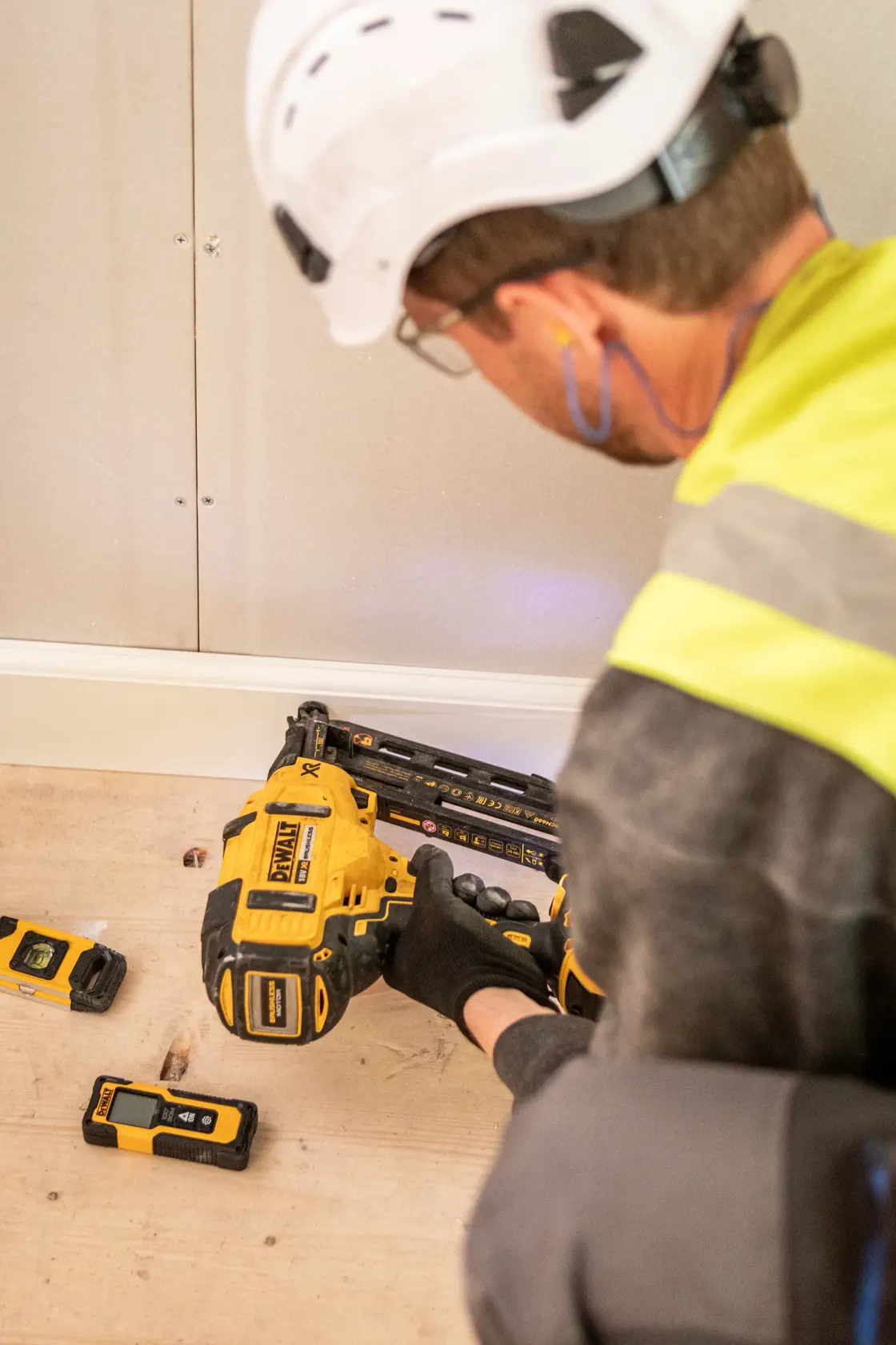 DEWALT® 18V XR® Brushless 16Ga Second Fix Nailer (Tool Only)