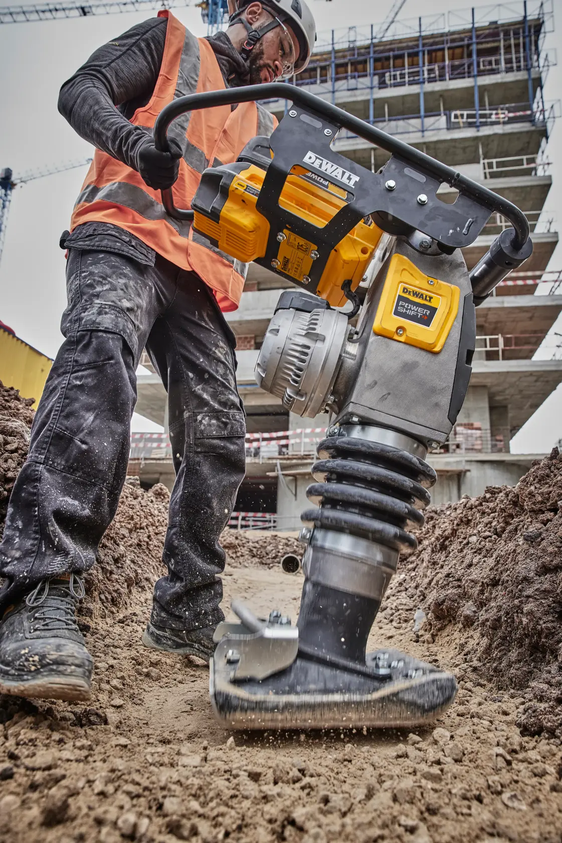 DEWALT® POWERSHIFT™ Rammer