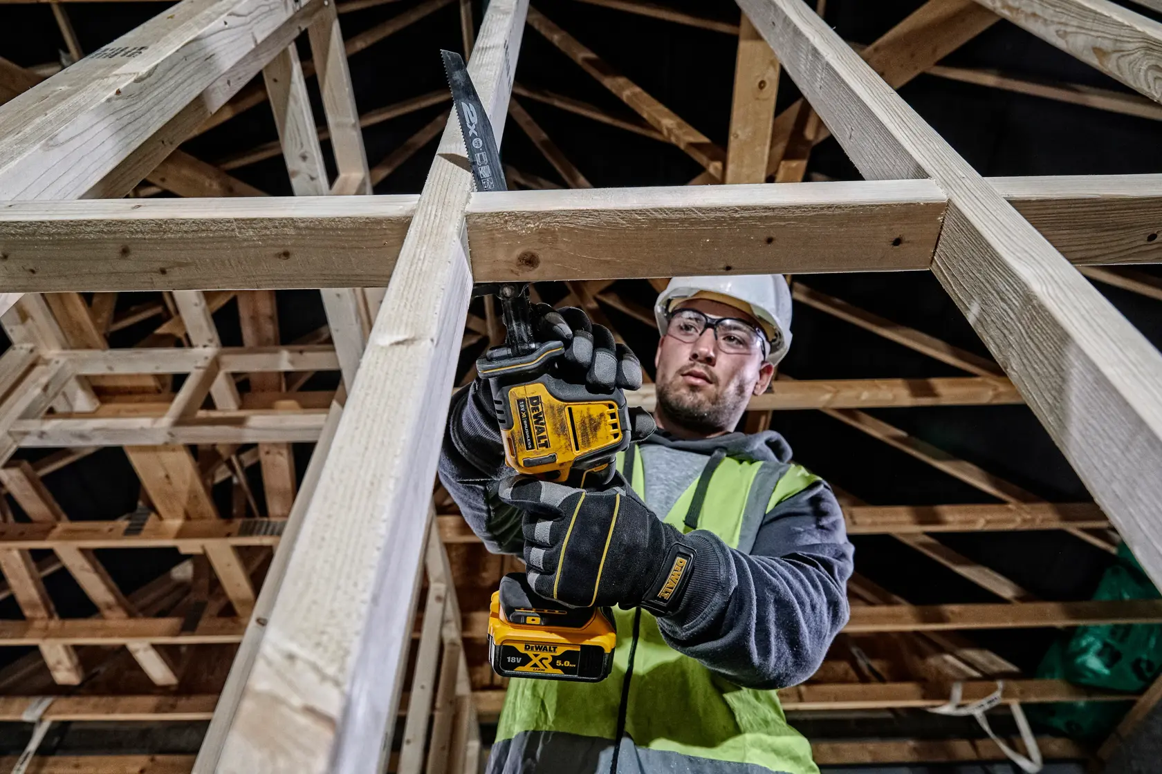DEWALT® 18V XR® Brushless Compact Reciprocating Saw (Tool Only)