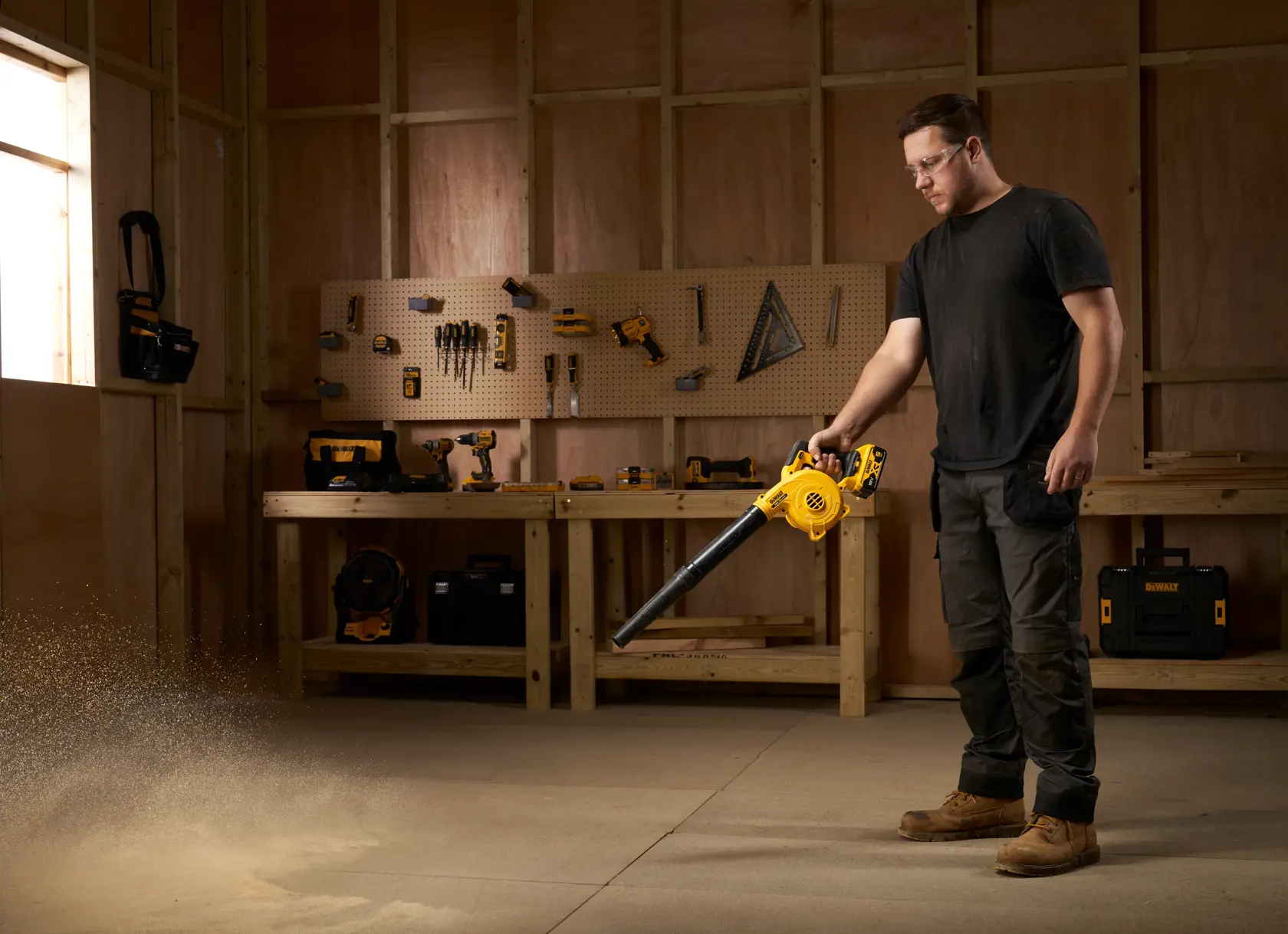 DEWALT® 18V XR® Compact Blower (Tool Only)