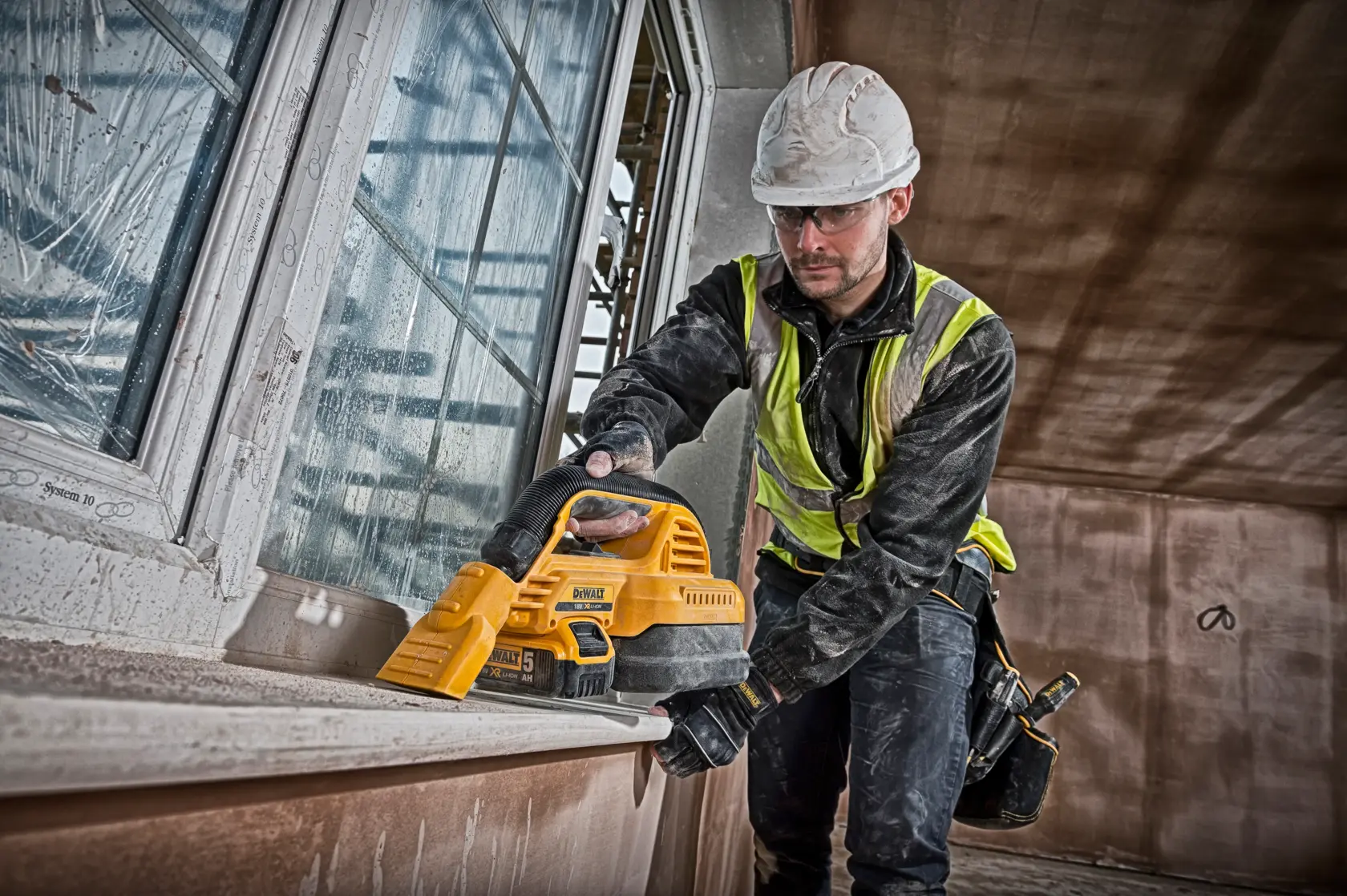 DEWALT® 18V XR® Vacuum (Tool Only)