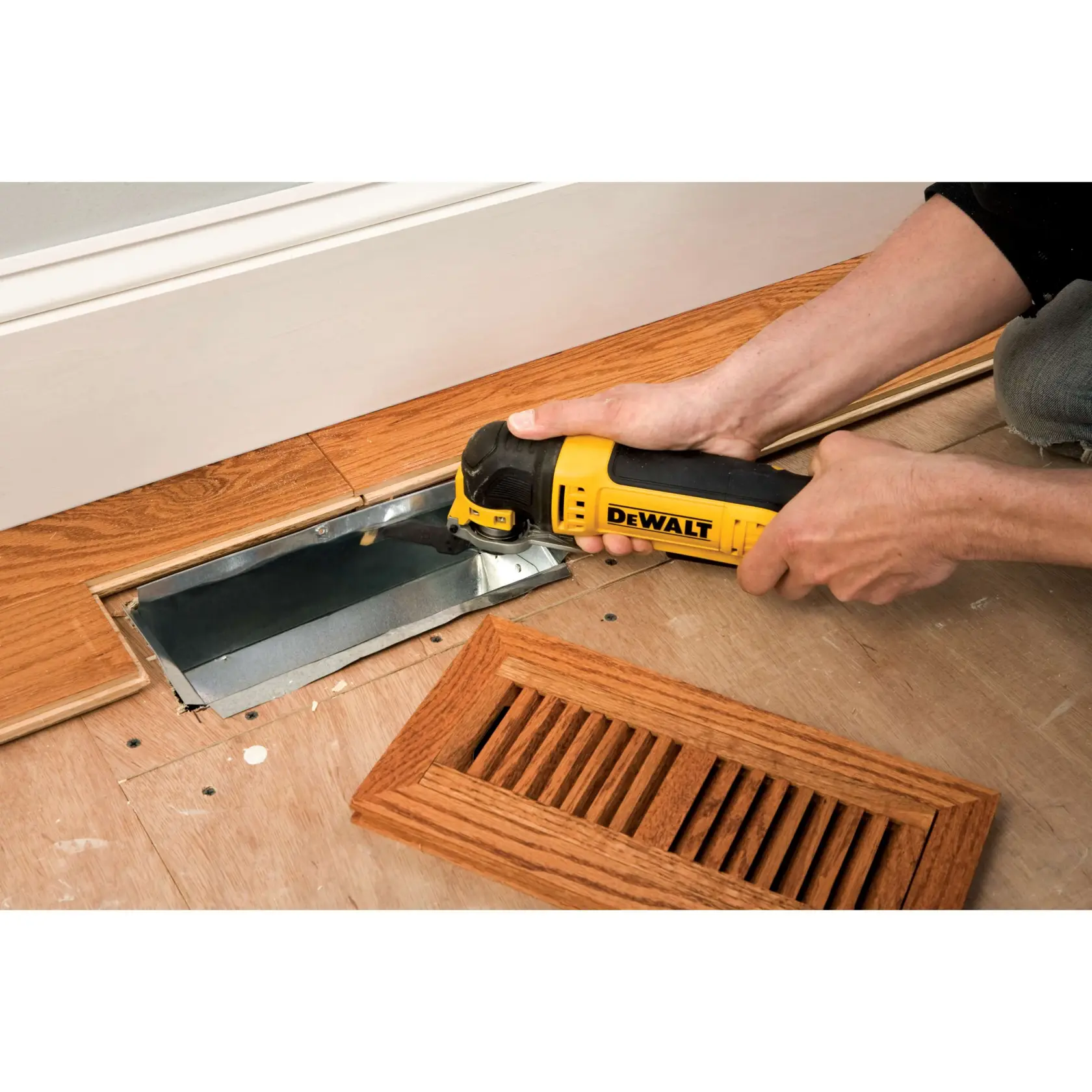 DEWALT® 44mm x 55mm Titanium (Wood/Metal) Oscillation Blade