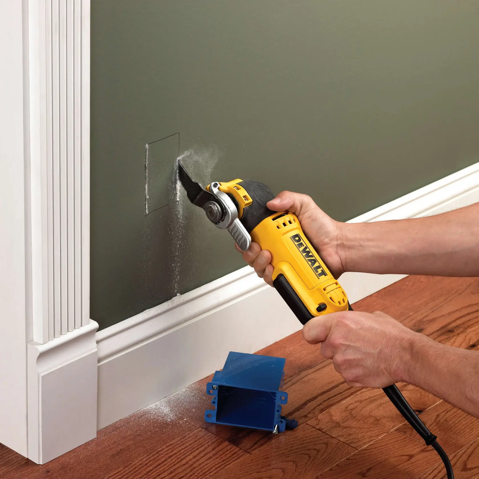 DEWALT® 30mm x 67mm HCS (Hard Wood) Oscillation Blade