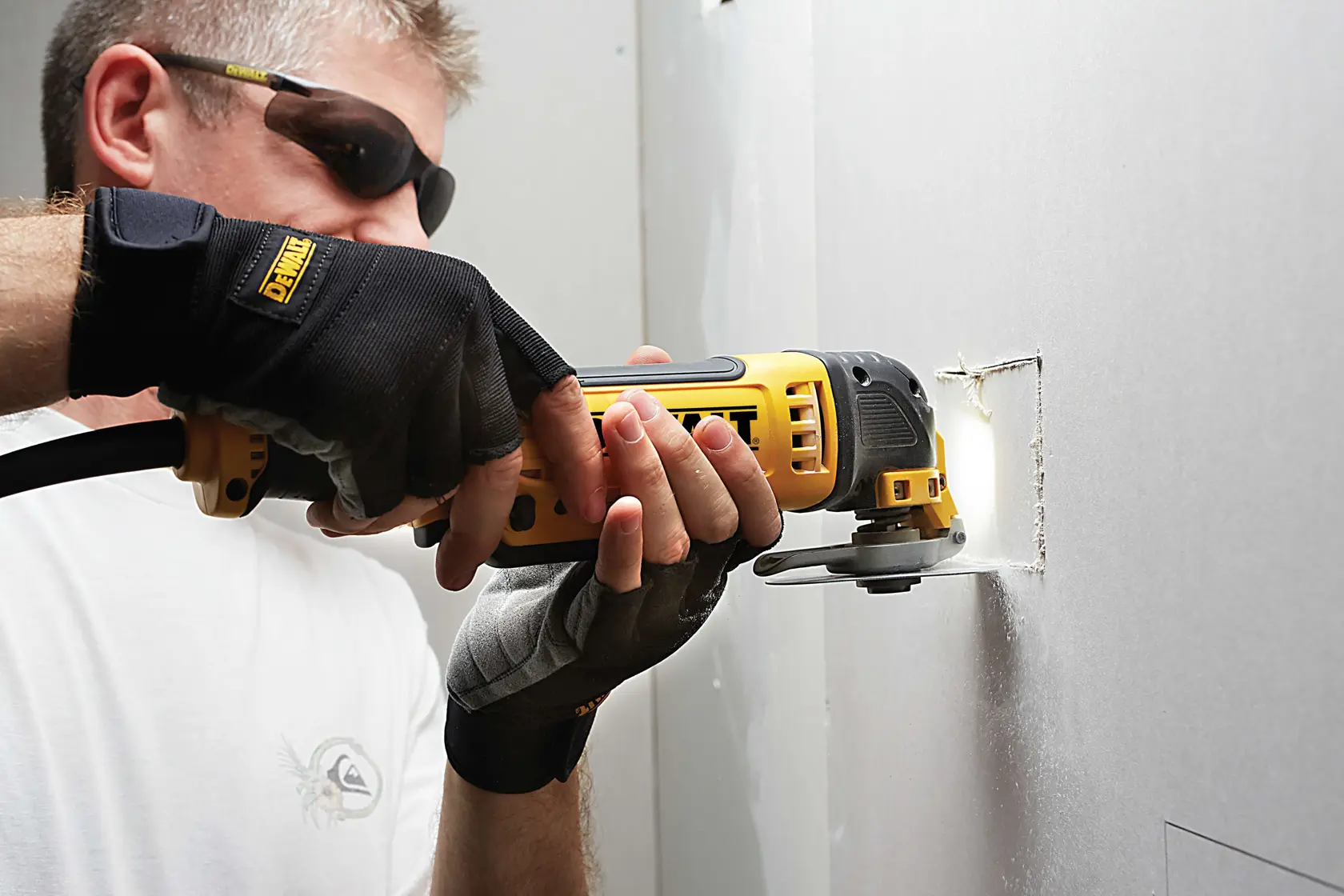 DEWALT® 100mm Bi-Metal Semi-Circular Oscillation Saw Blade