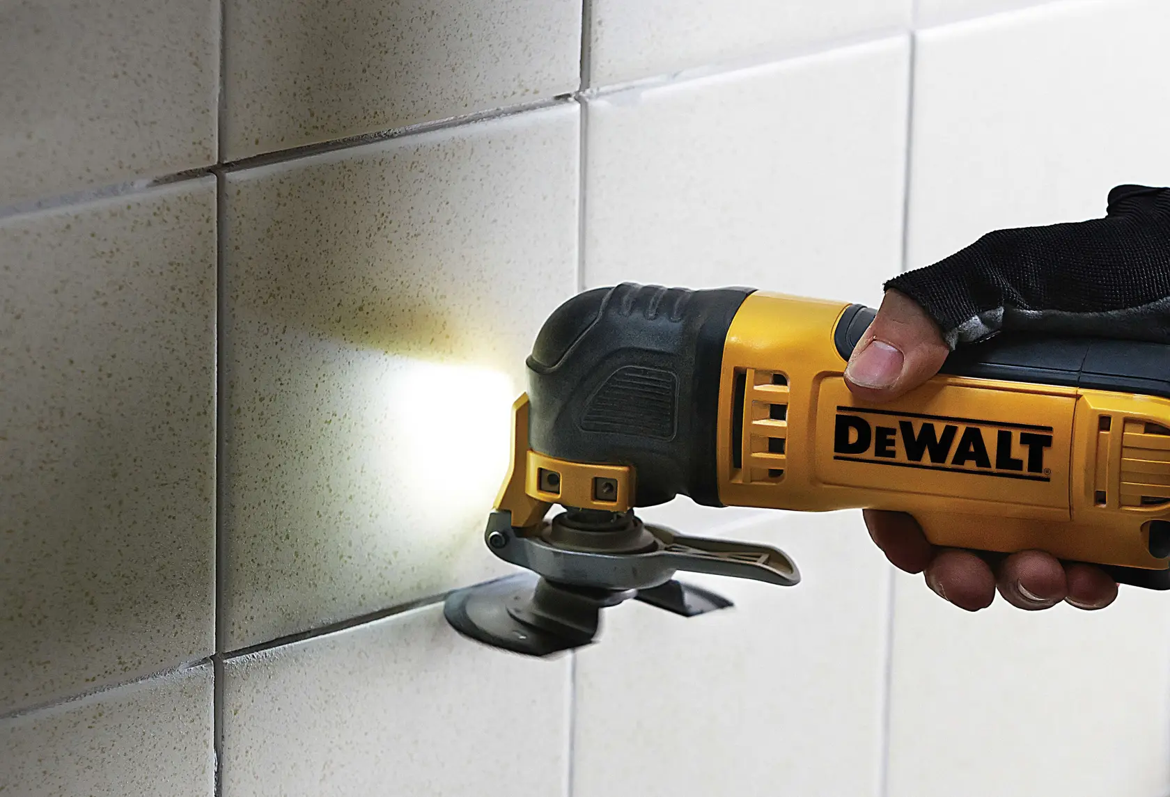 DEWALT® 5mm Oscillating Carbide Fastcut Grout Removal Blade