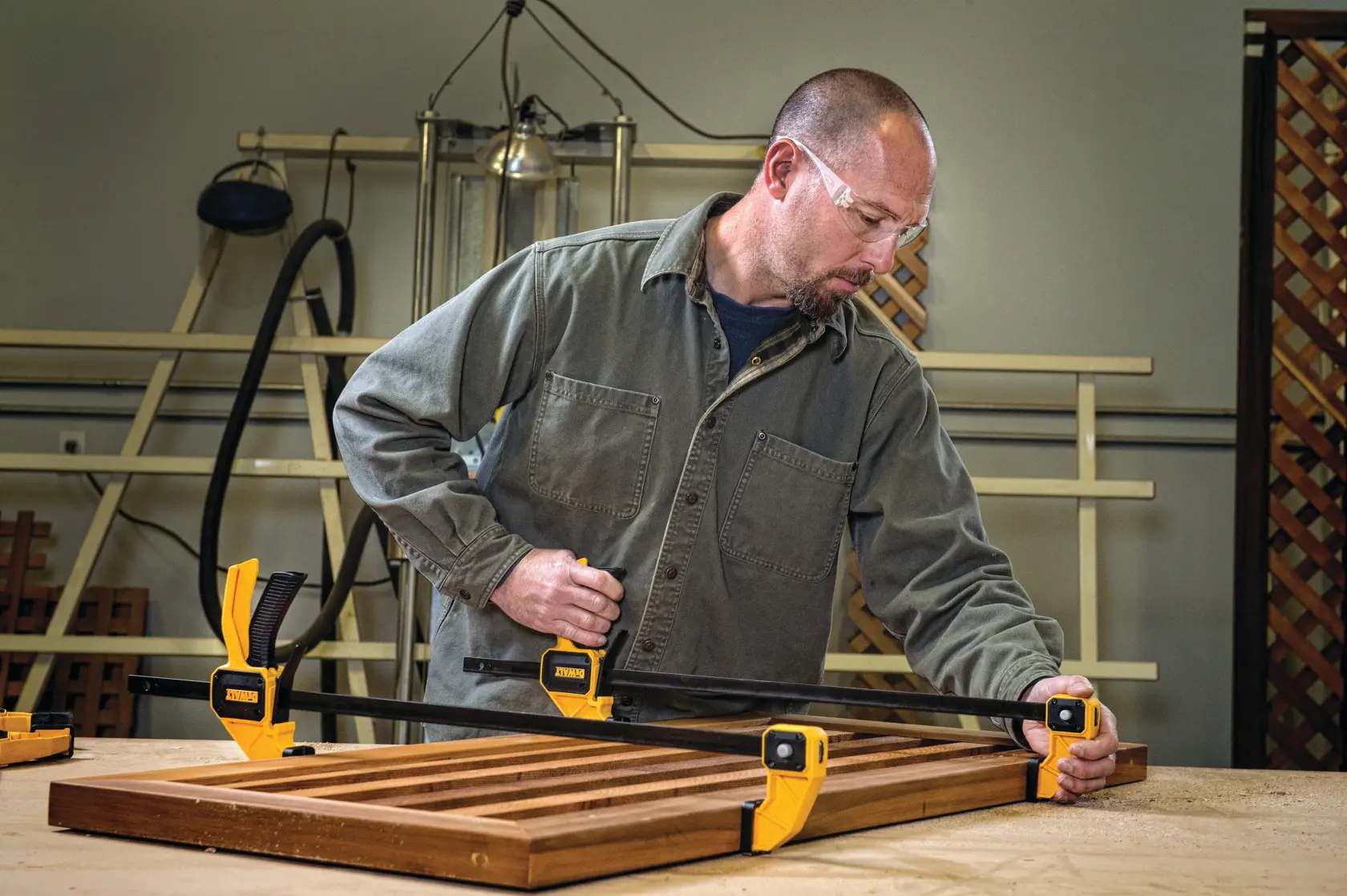 DEWALT® 24 in. (600mm) Large Trigger Clamp