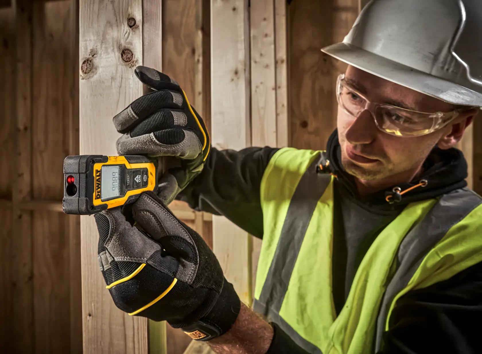 DEWALT® 30m Laser Distance Measure
