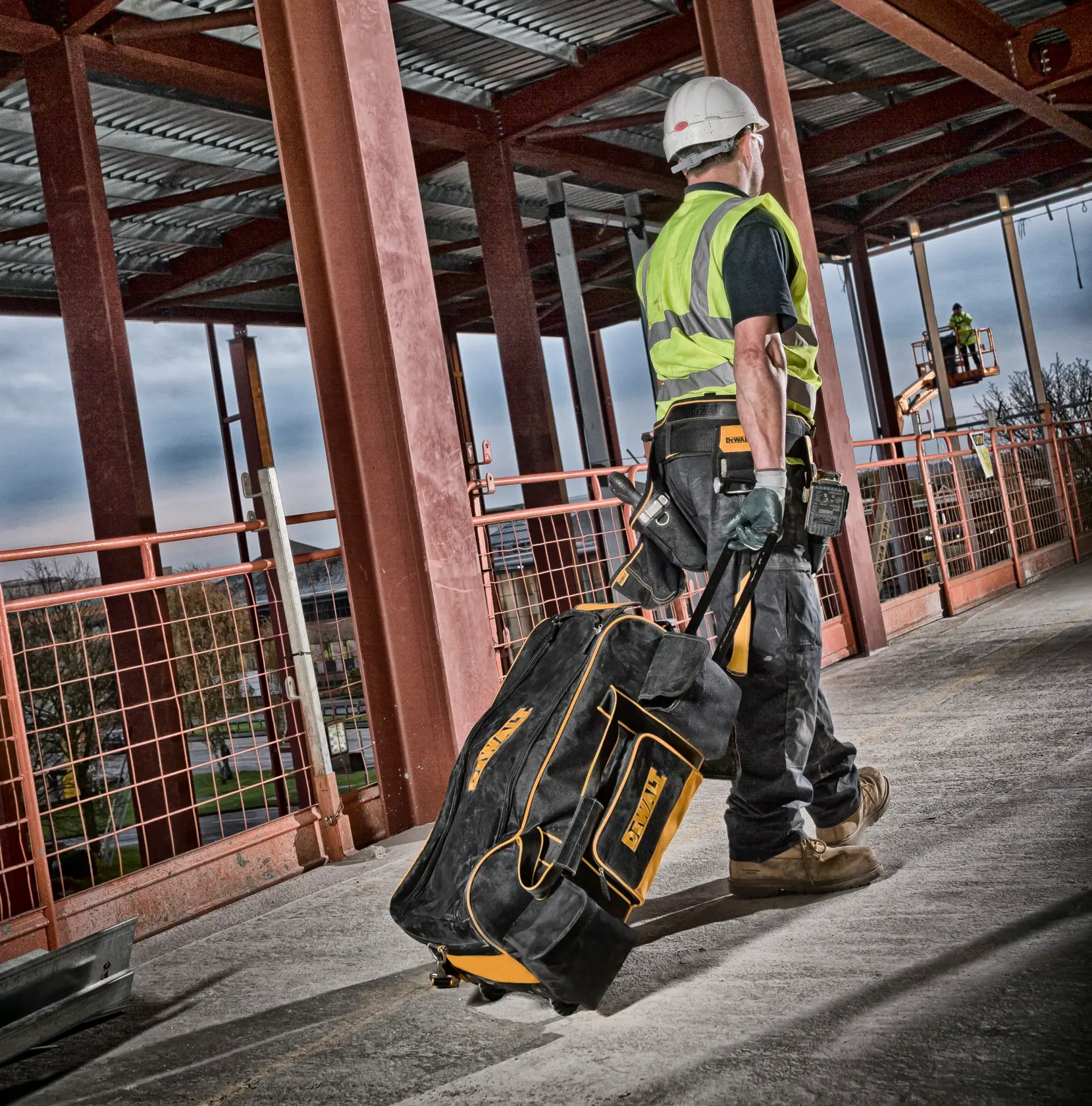 DEWALT® Duffle Bag With Wheels