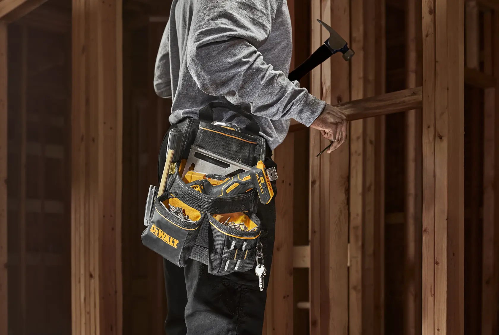 DEWALT® Professional Nail Pouch