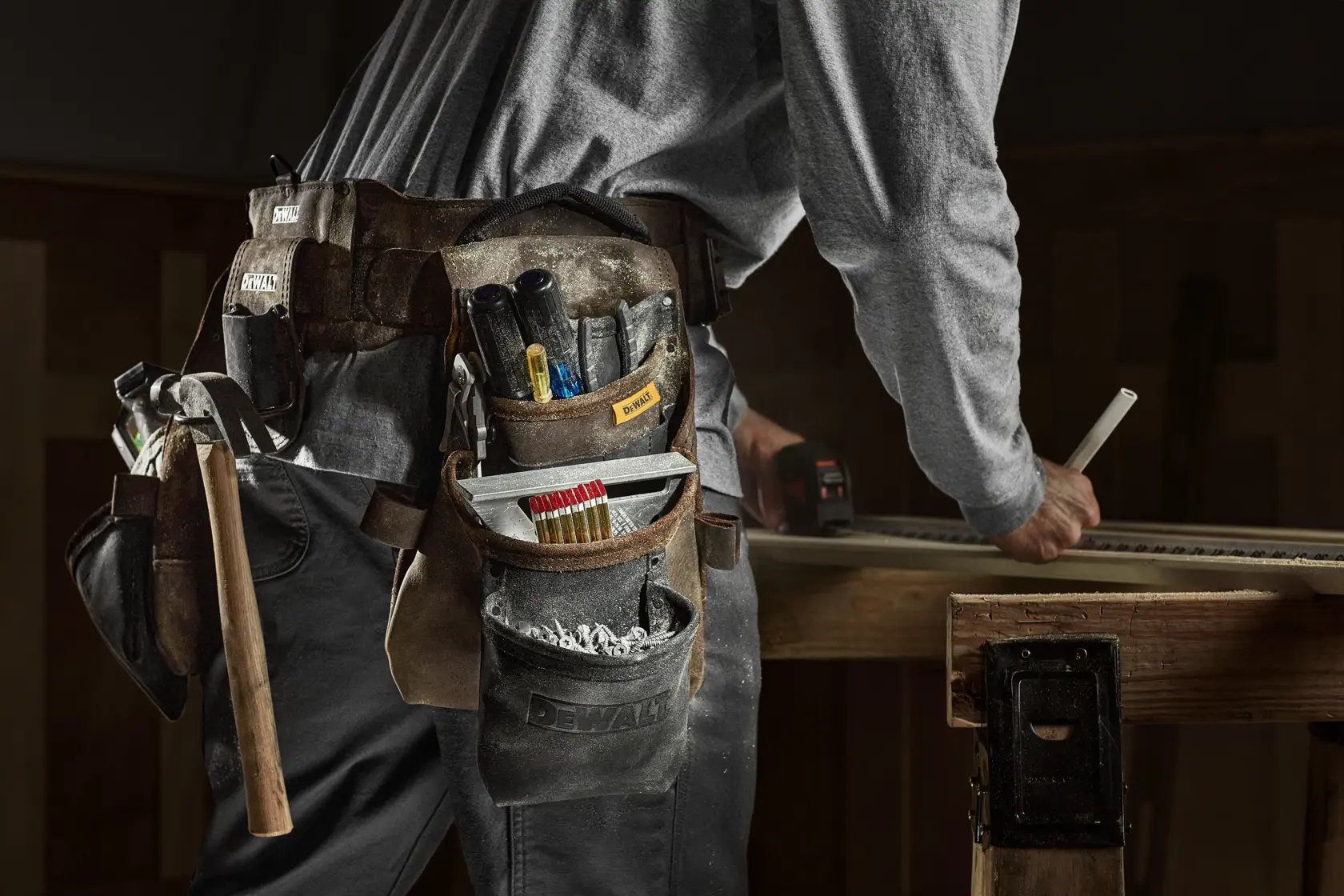 DEWALT® Leather Tool Rig